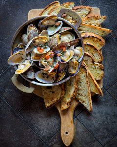 Clammy Faye Clams